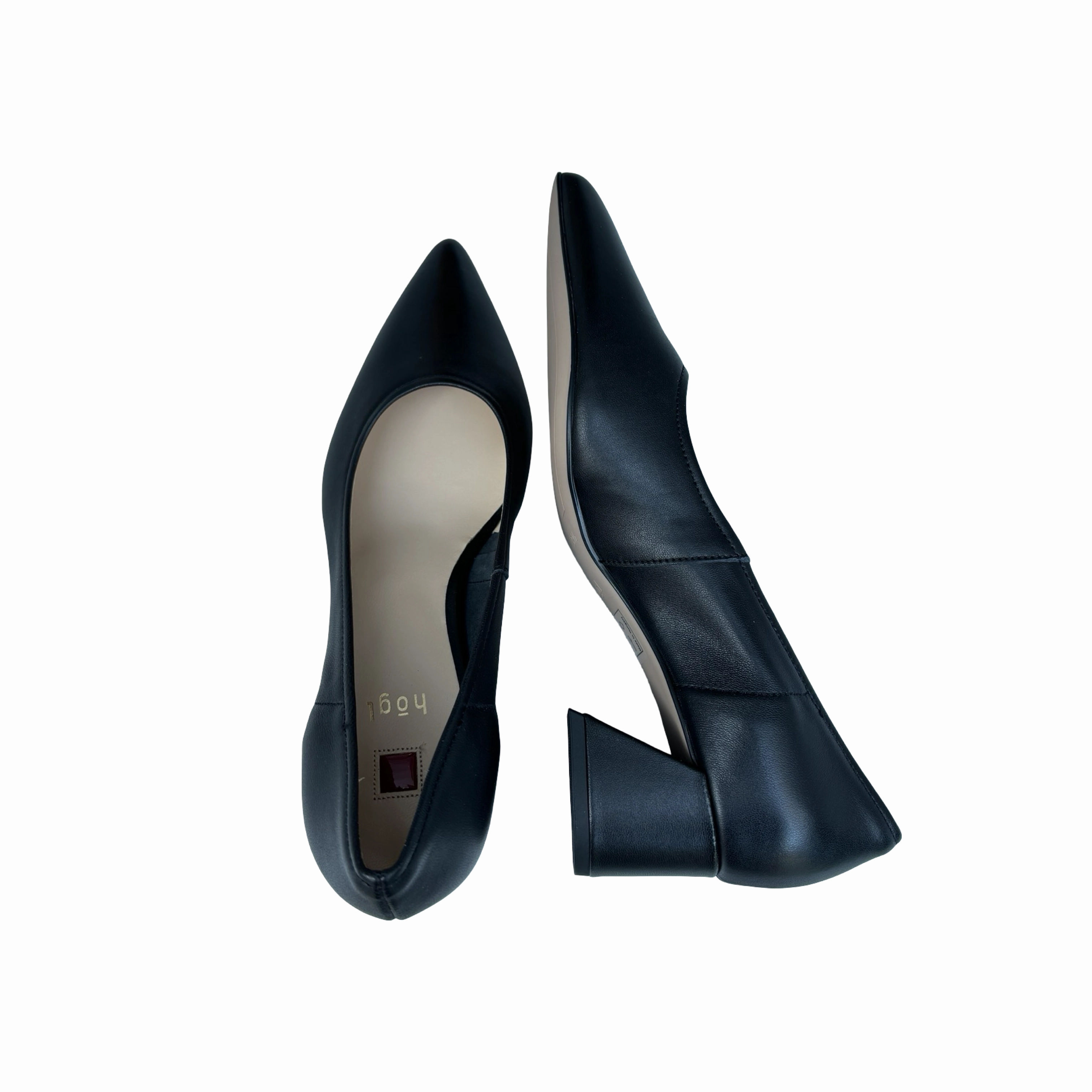 7-104500 Black Leather Pump