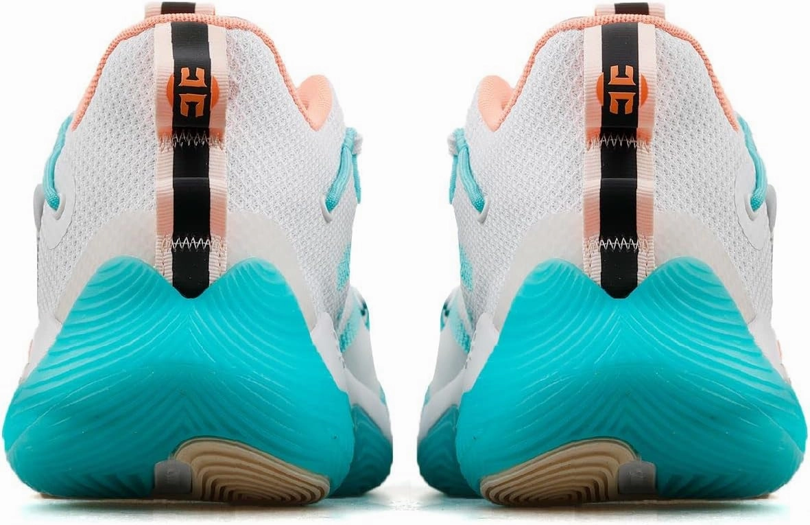 adidas Unisex-Child Harden Stepback 3 Basketball Shoe