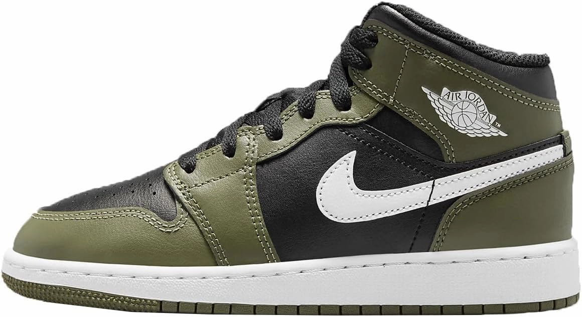 Air Jordan 1 Mid Big Kids' Shoes