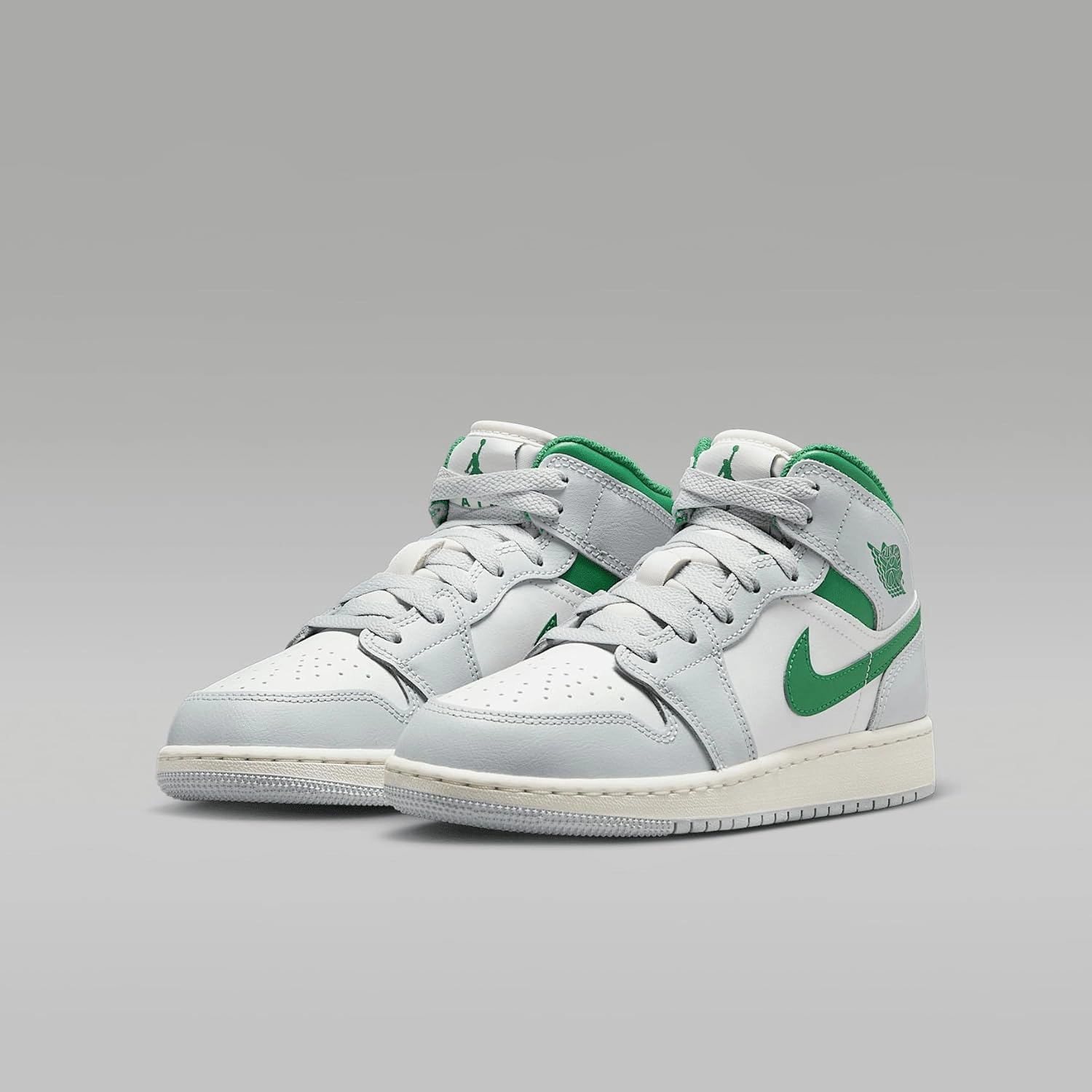 Air Jordan 1 Mid Big Kids' Shoes (DQ8423-142, Summit White/Pure Platinum/Sail/Pine Green)