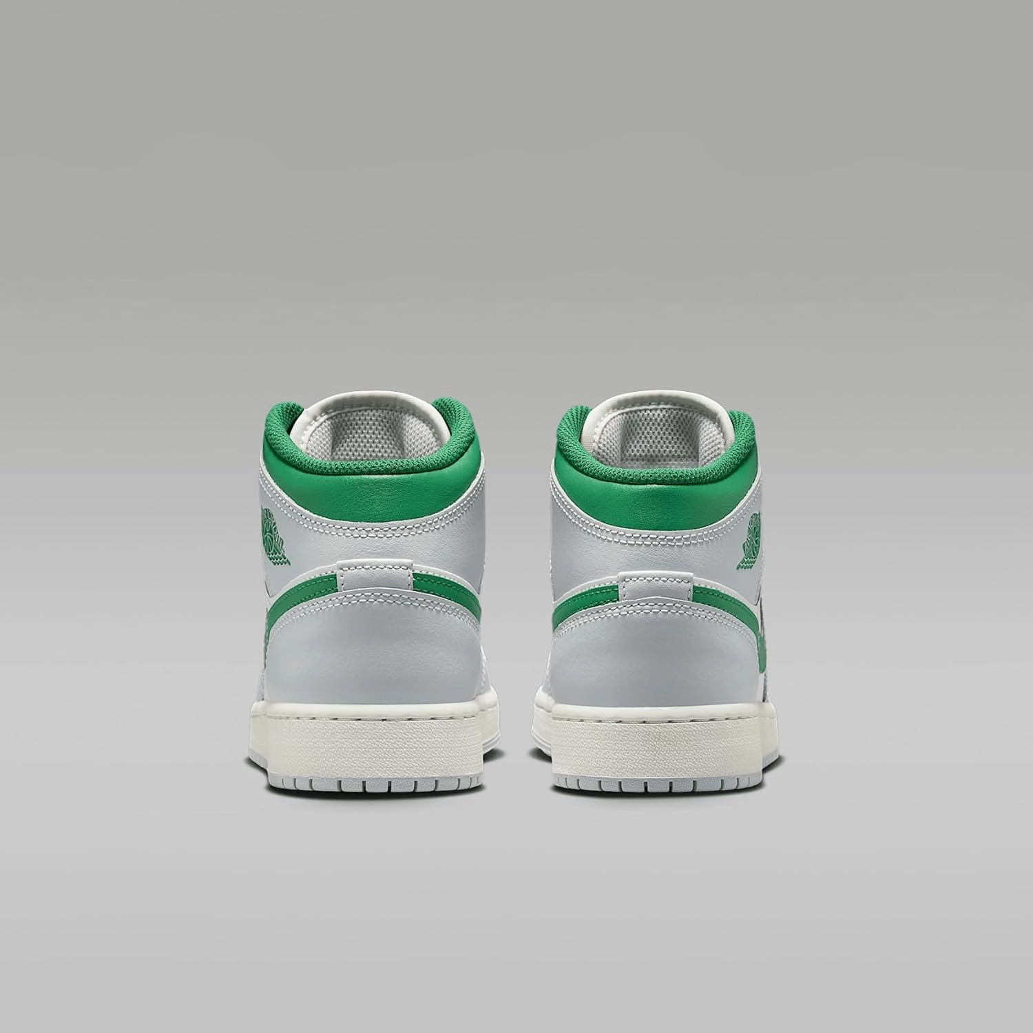 Air Jordan 1 Mid Big Kids' Shoes (DQ8423-142, Summit White/Pure Platinum/Sail/Pine Green)