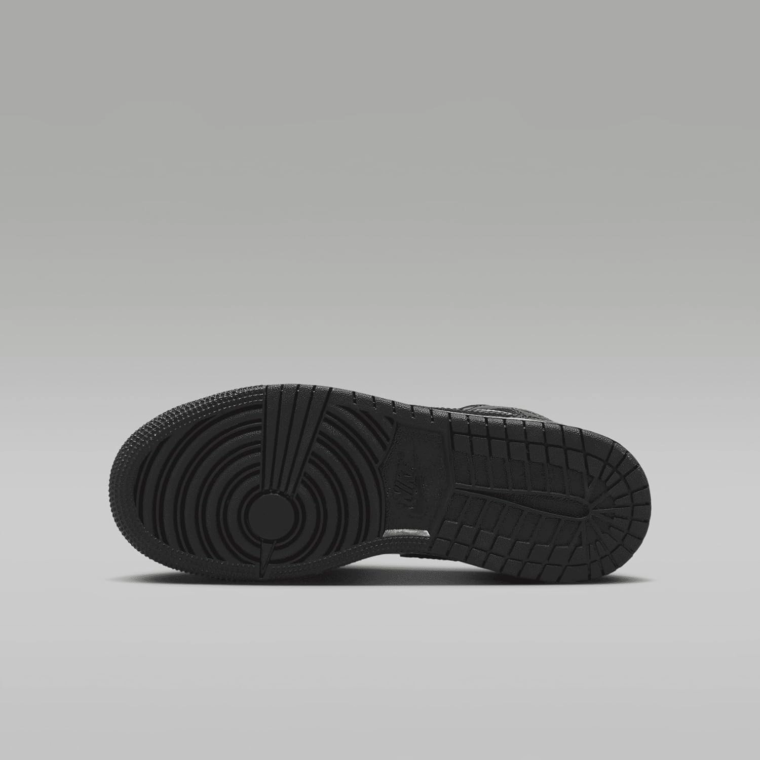 Air Jordan 1 Mid SE Big Kids' Shoes (FZ3938-001, Black/Metallic Silver/Sail/Metallic Gold)