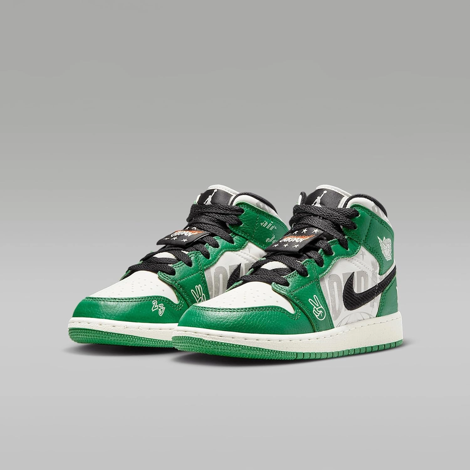 Air Jordan 1 Mid SE Big Kids' Shoes (HF3200-300, Pine Green/Black/Team Orange/Sail)