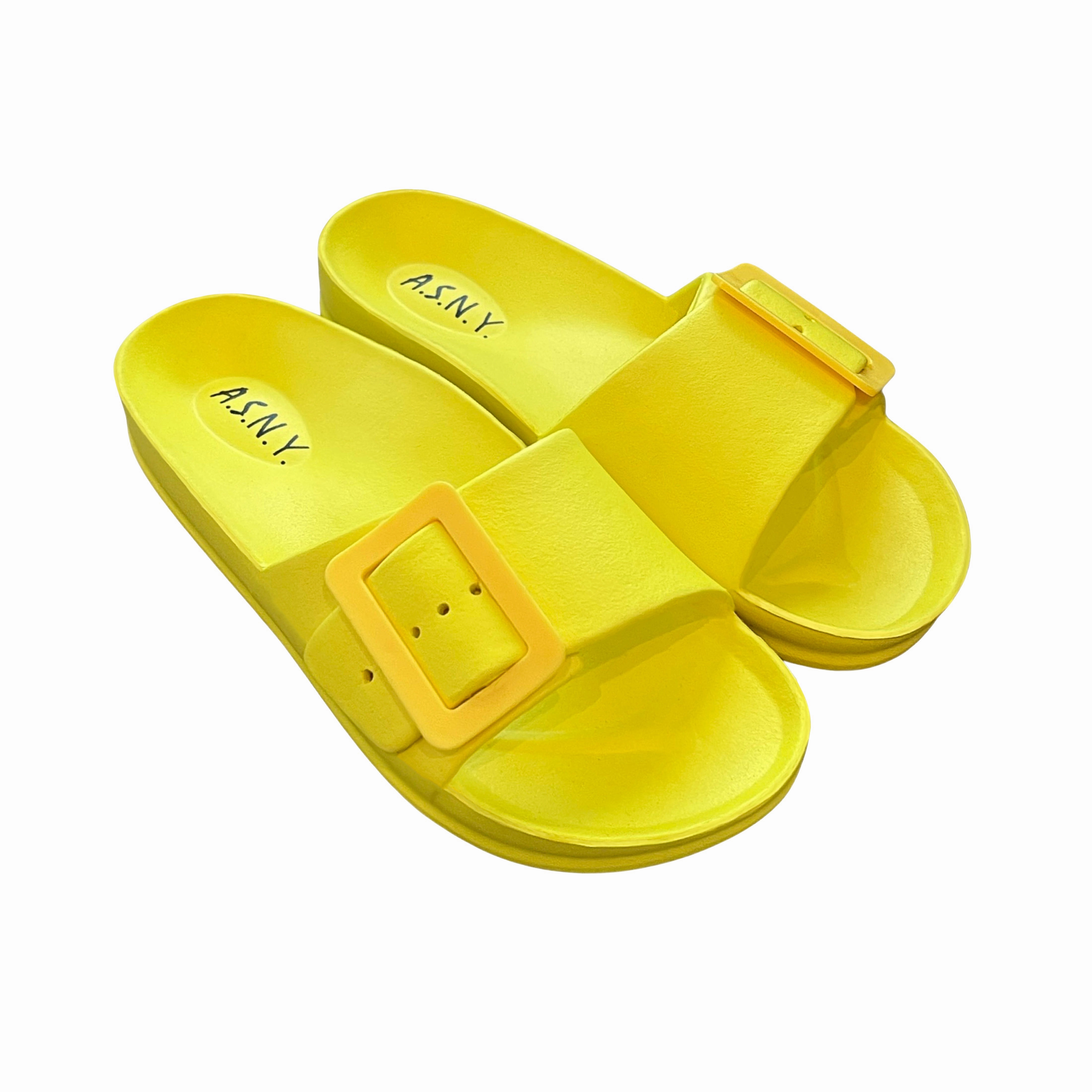 Amira Sandal