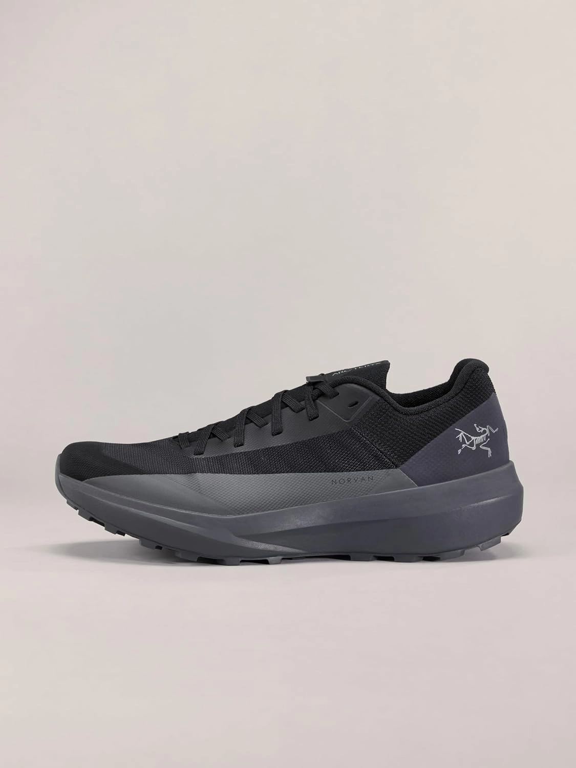Arc'teryx Women's Norvan LD 4 - Lightweight Mountain Running Shoes for Women, Long Distance Running Shoes for All Terrains