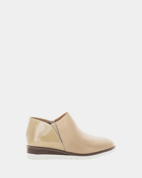 Carmy Beige