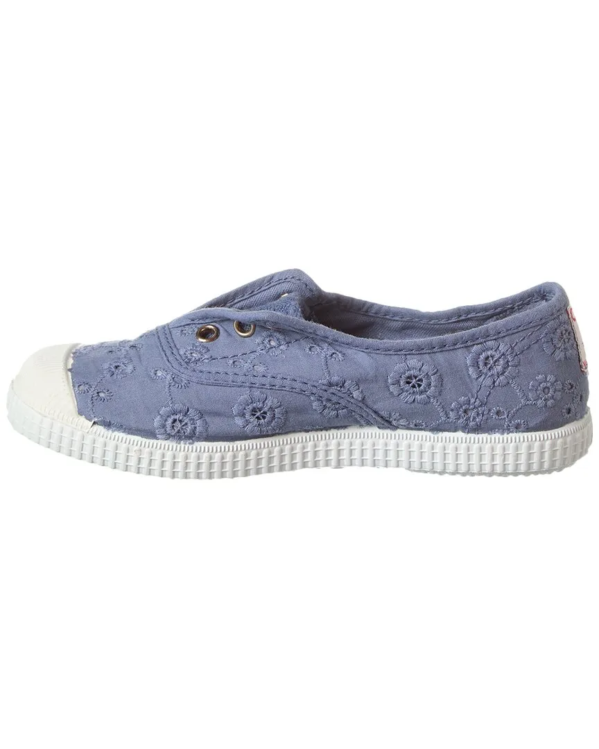 Cienta Ingles Bordado Tintado Canvas Sneaker