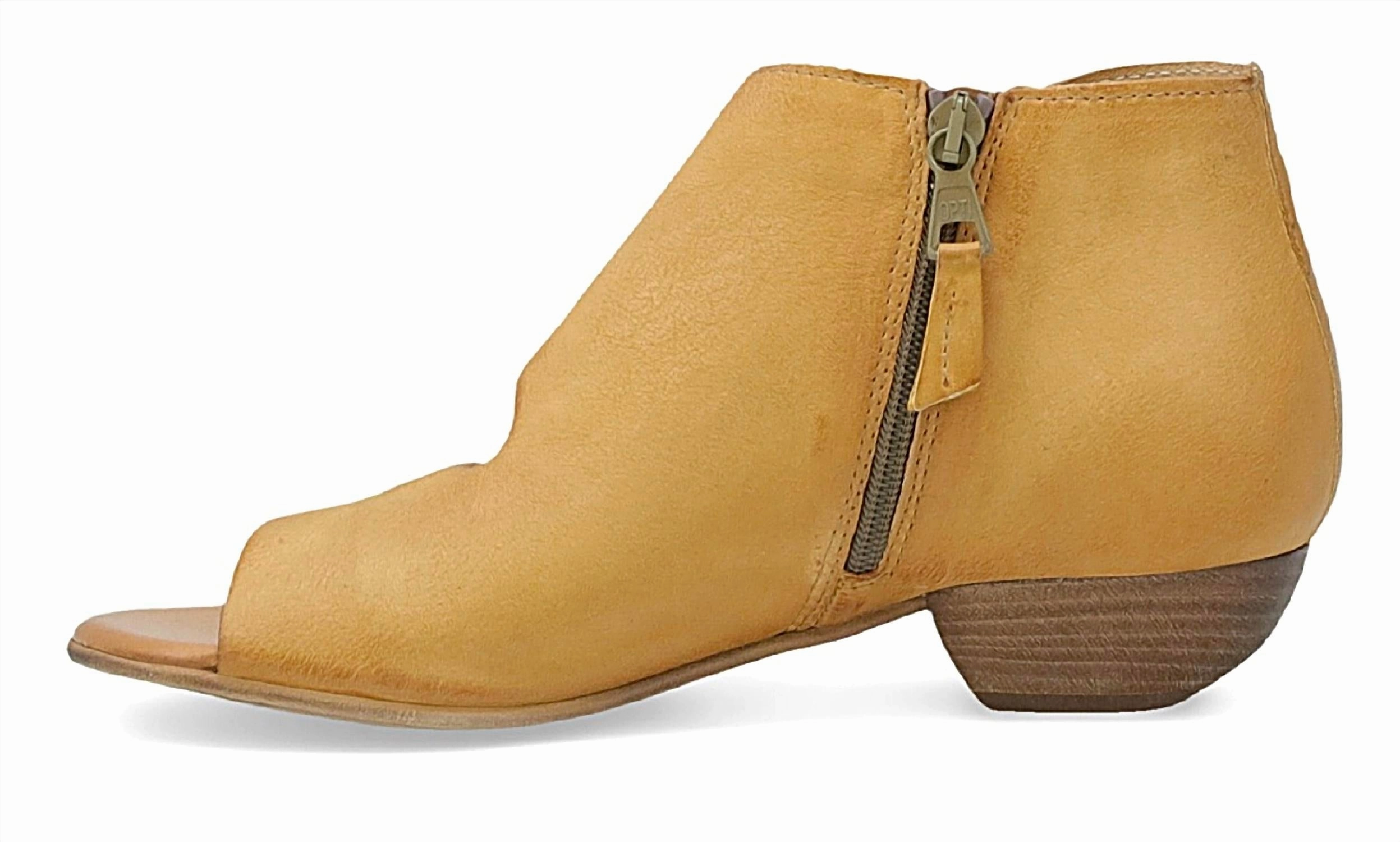 Colbie In Wheat