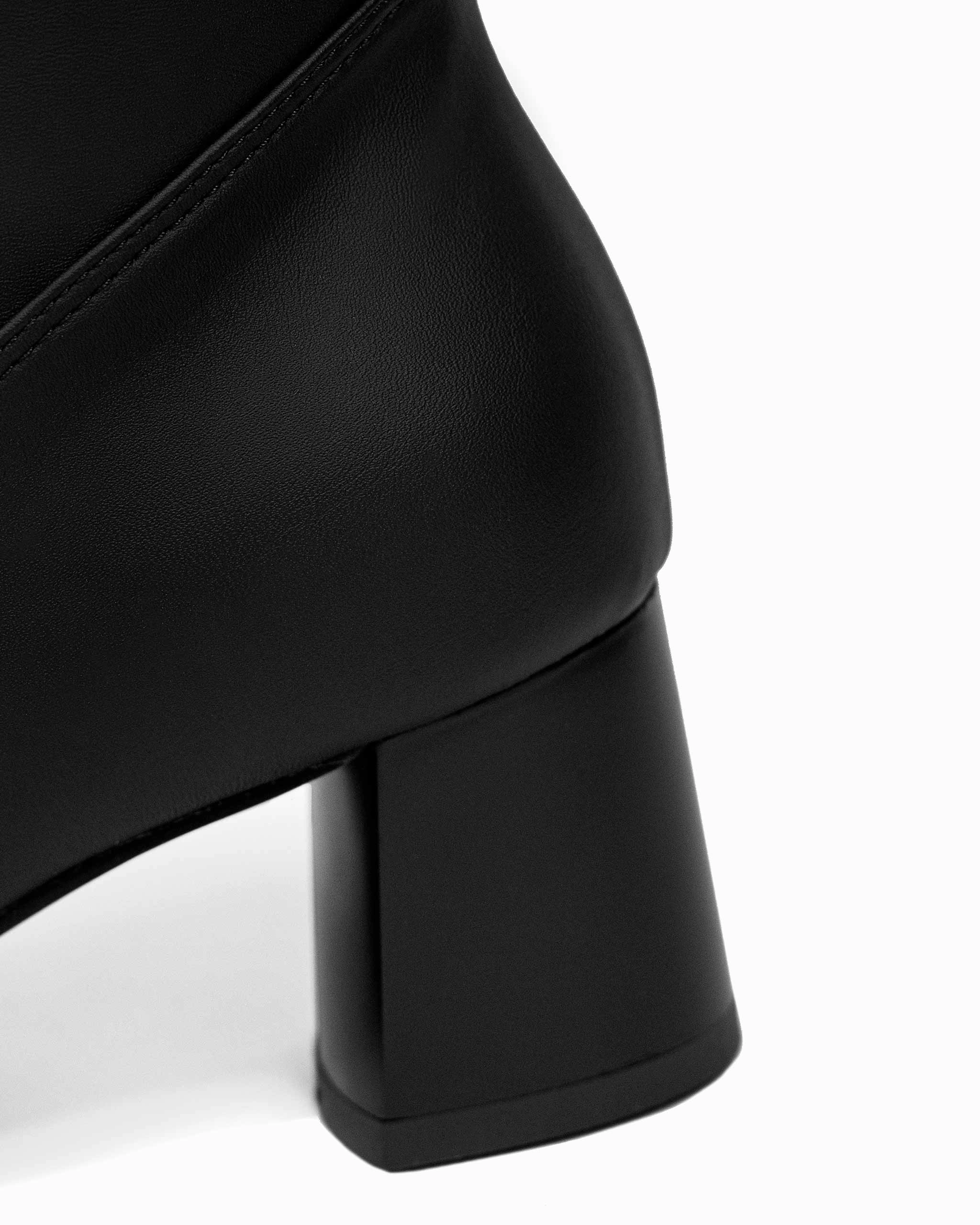 Desserto Cactus Leather Vegan Ankle Boots | Black
