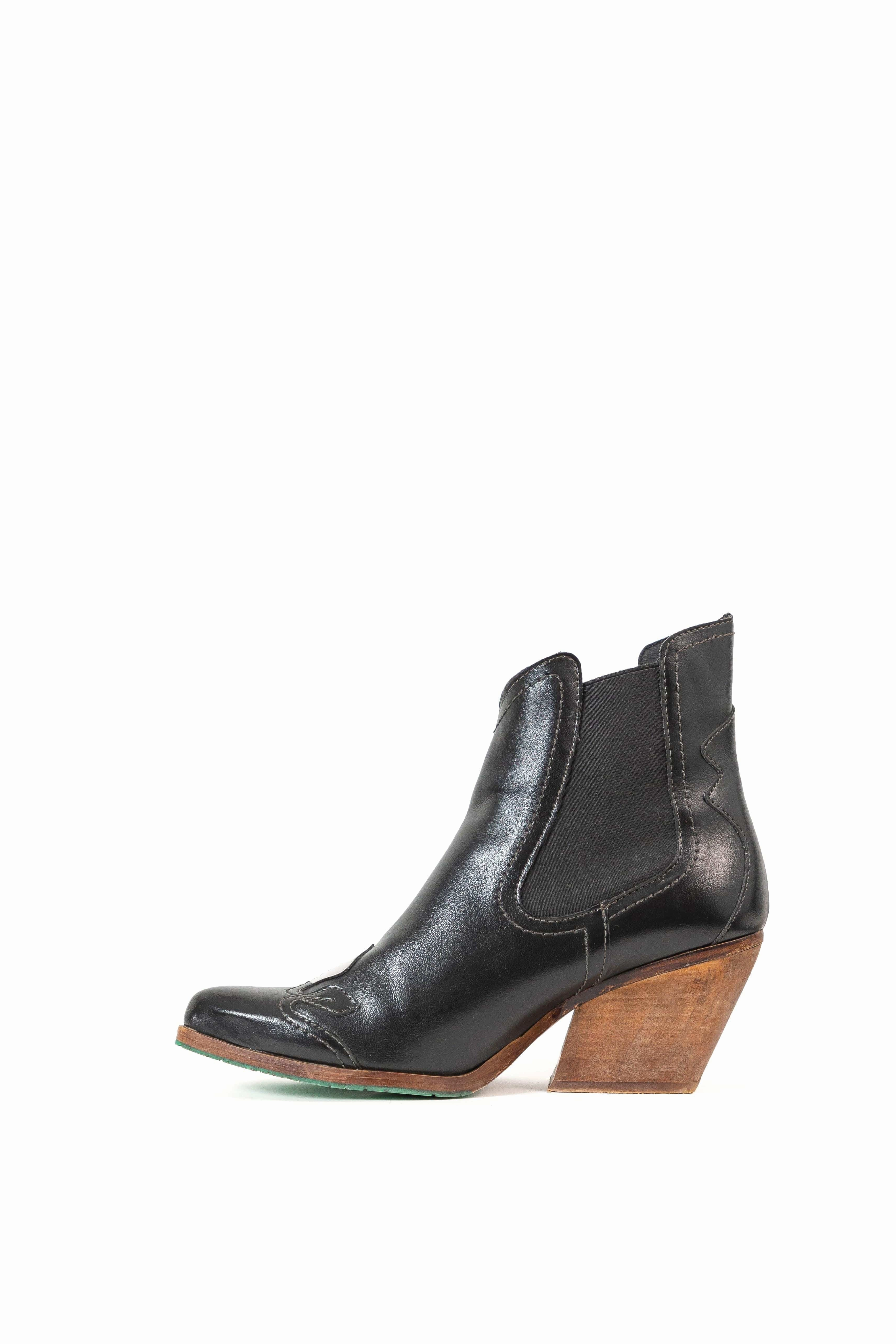 Duke Vegan Apple Leather Chelsea Cowboy Boots | Black
