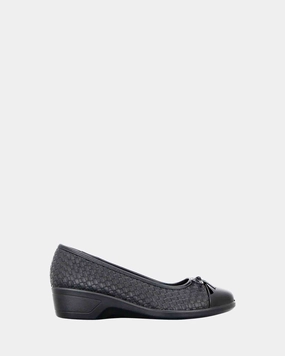 Flounce Black