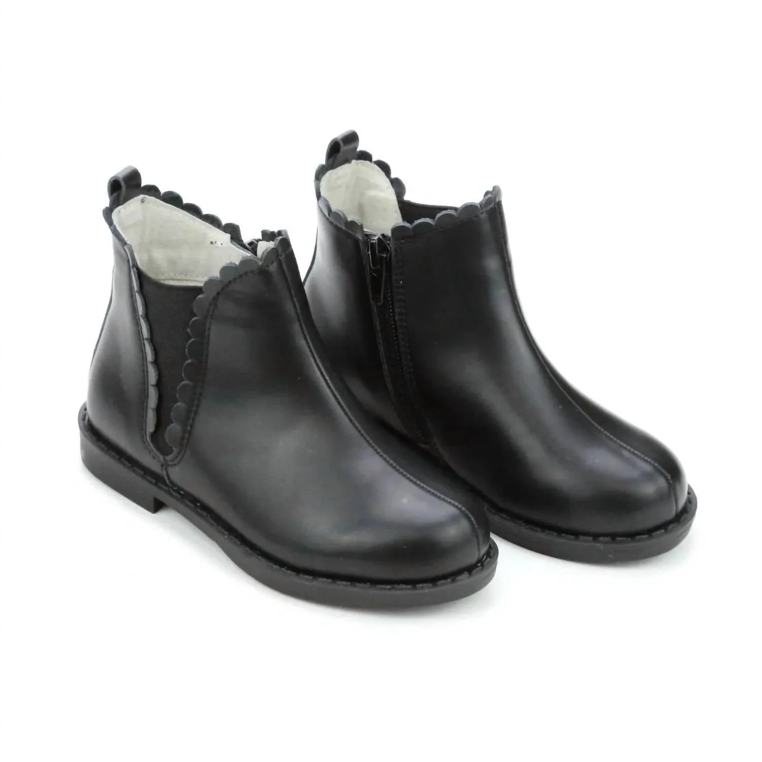 Girl's Nicola Scalloped Chelsea Boot In Black
