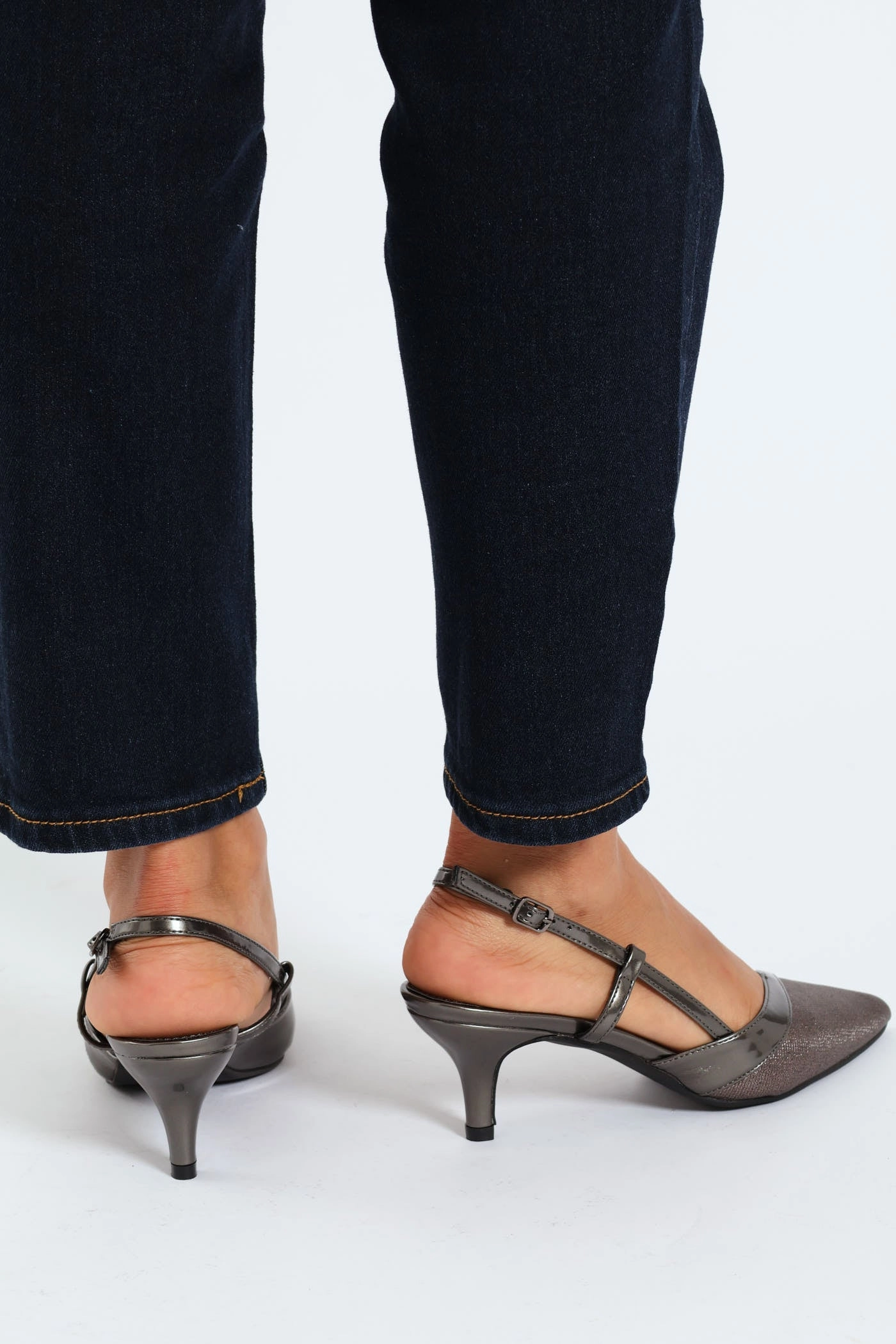 Haisla Pointed Toe Kitten Heel Slingback Heel - Pewter