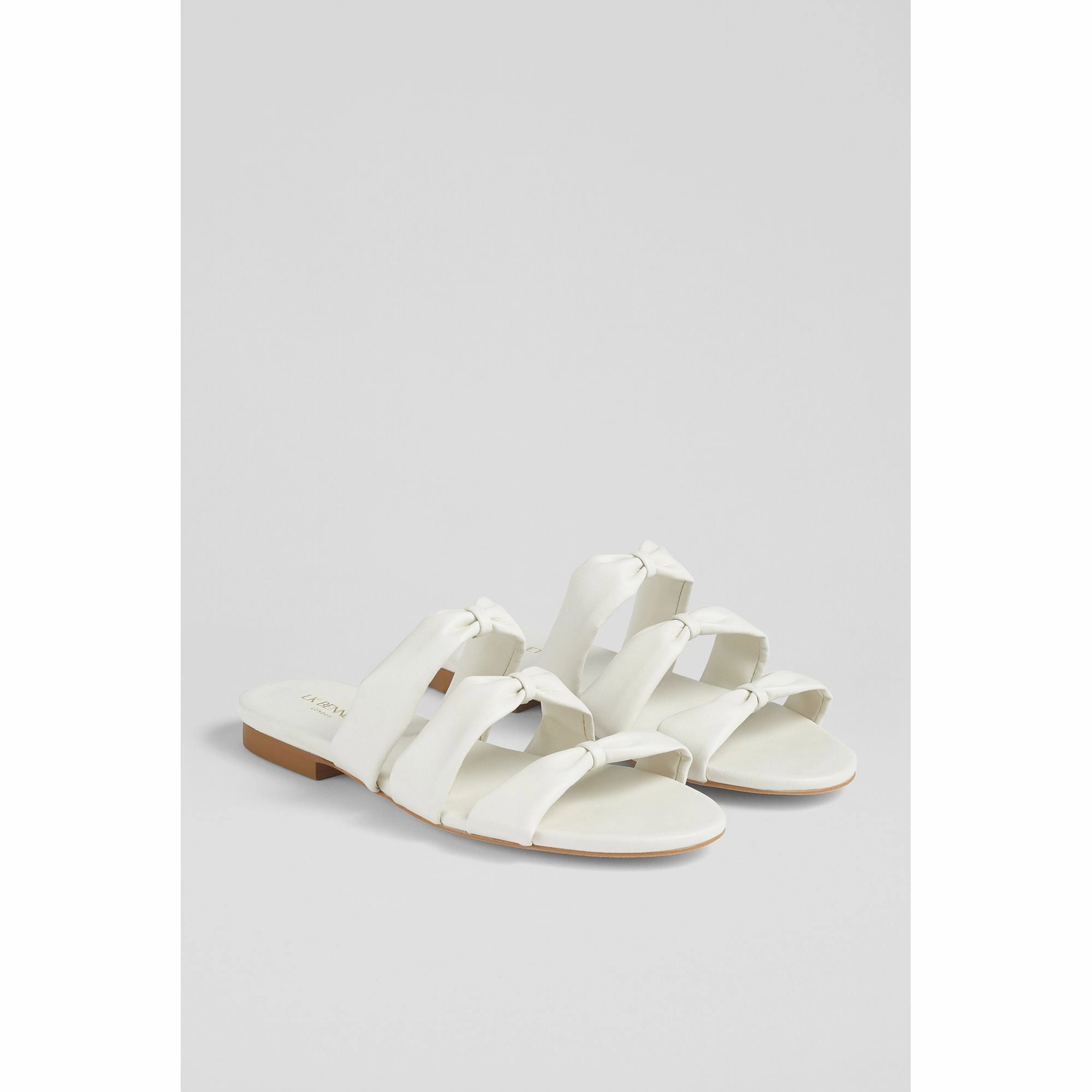Jayla Flat Sandals
