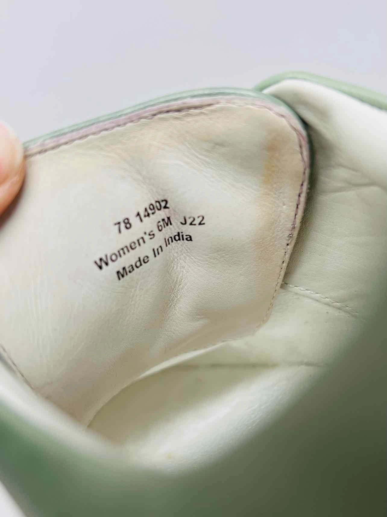 Johnston & Murphy Size 6 Sage/White Lace-Up Leather Shoes Sneakers