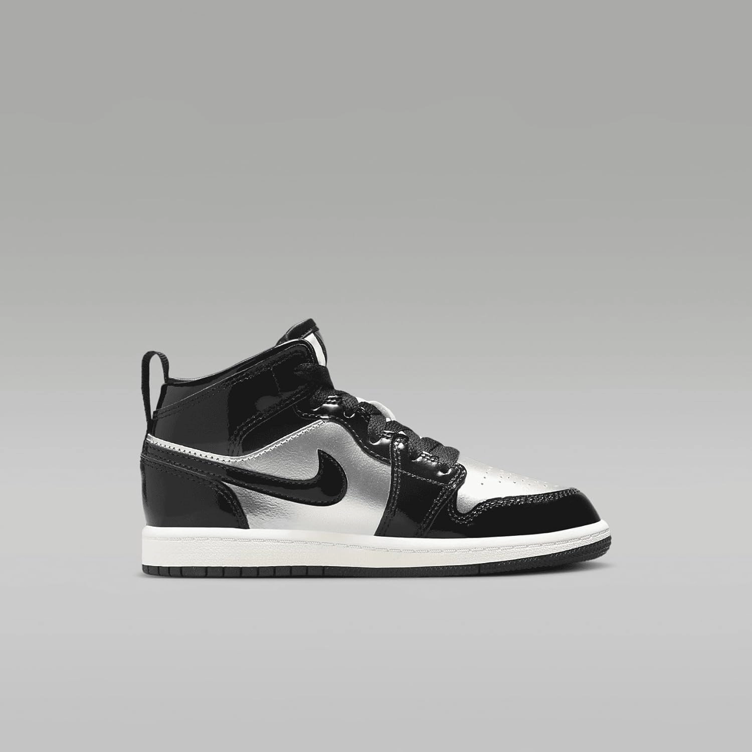 Jordan 1 Mid SE Little Kids' Shoes (FZ3937-001, Black/Metallic Silver/Sail/Metallic Gold)
