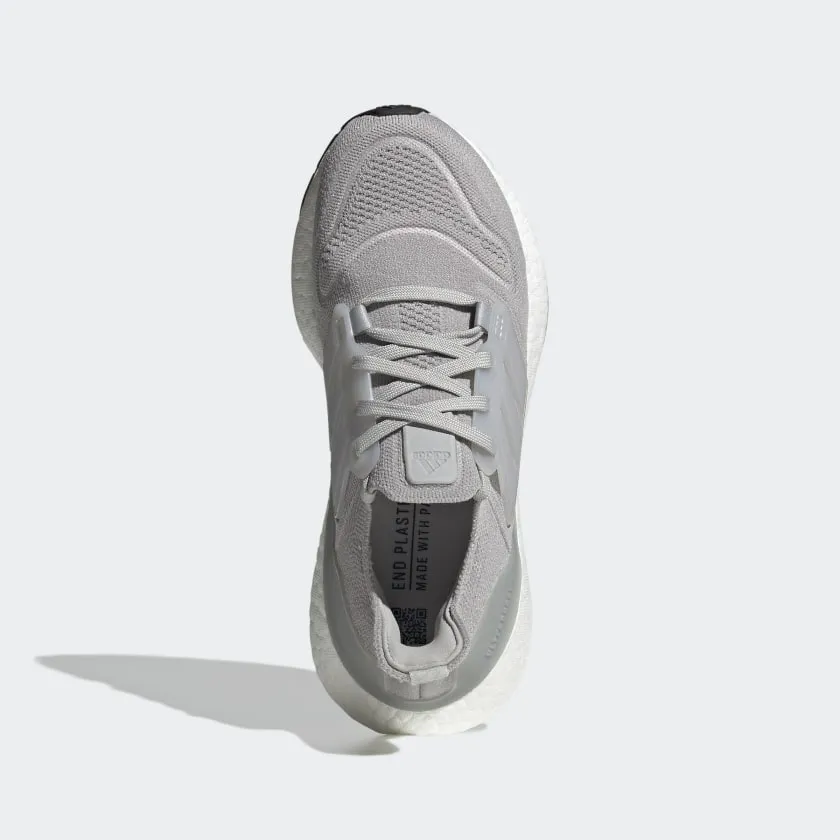 Kids' adidas Ultraboost 22 Running Shoes
