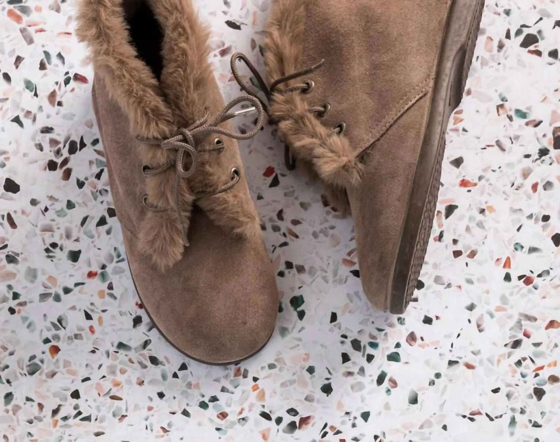 Kid's Teddy Bootie With Laces Suede In Mink