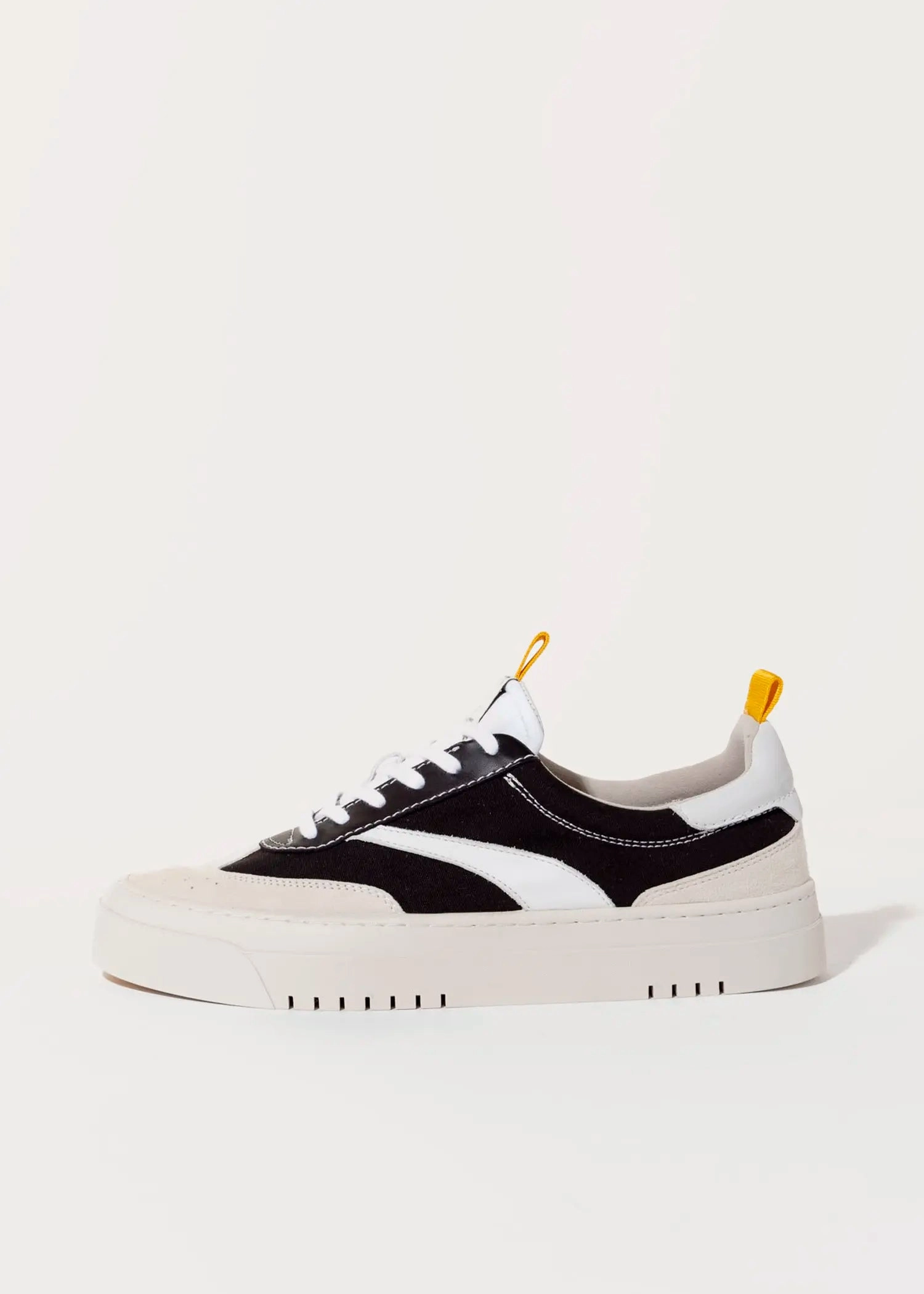 Lagos Sneaker