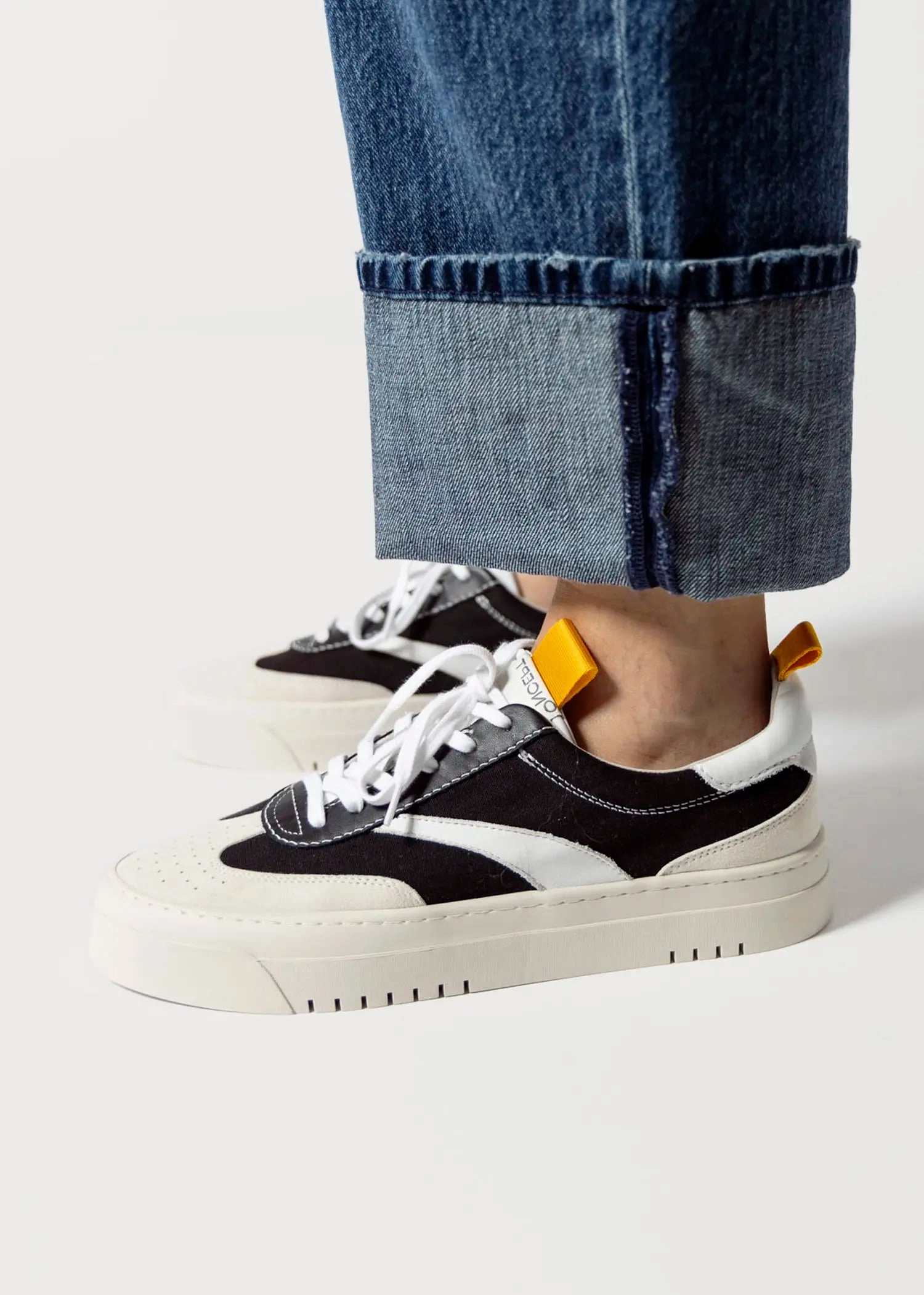 Lagos Sneaker