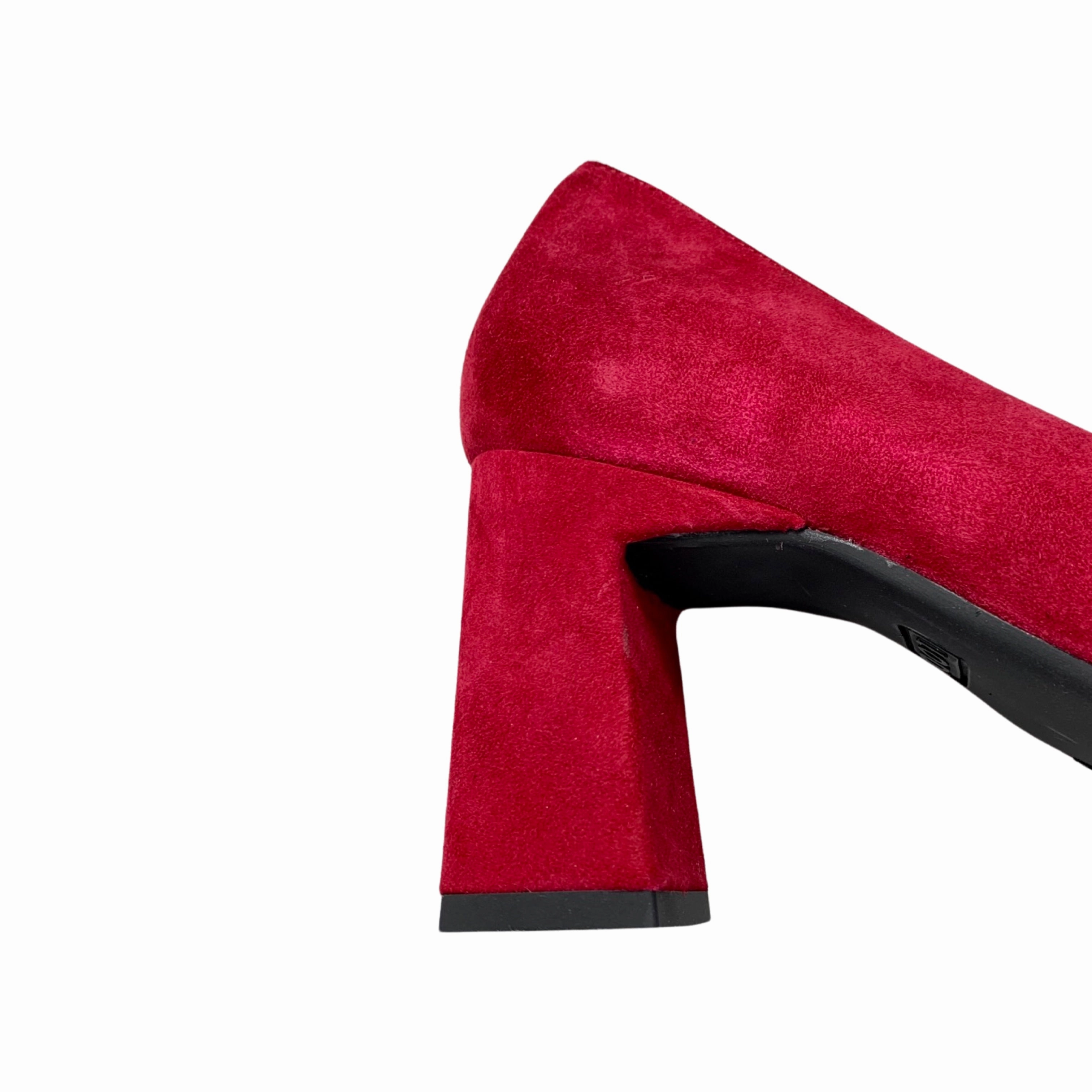 Masana Lip Red Suede Block Heel Pump