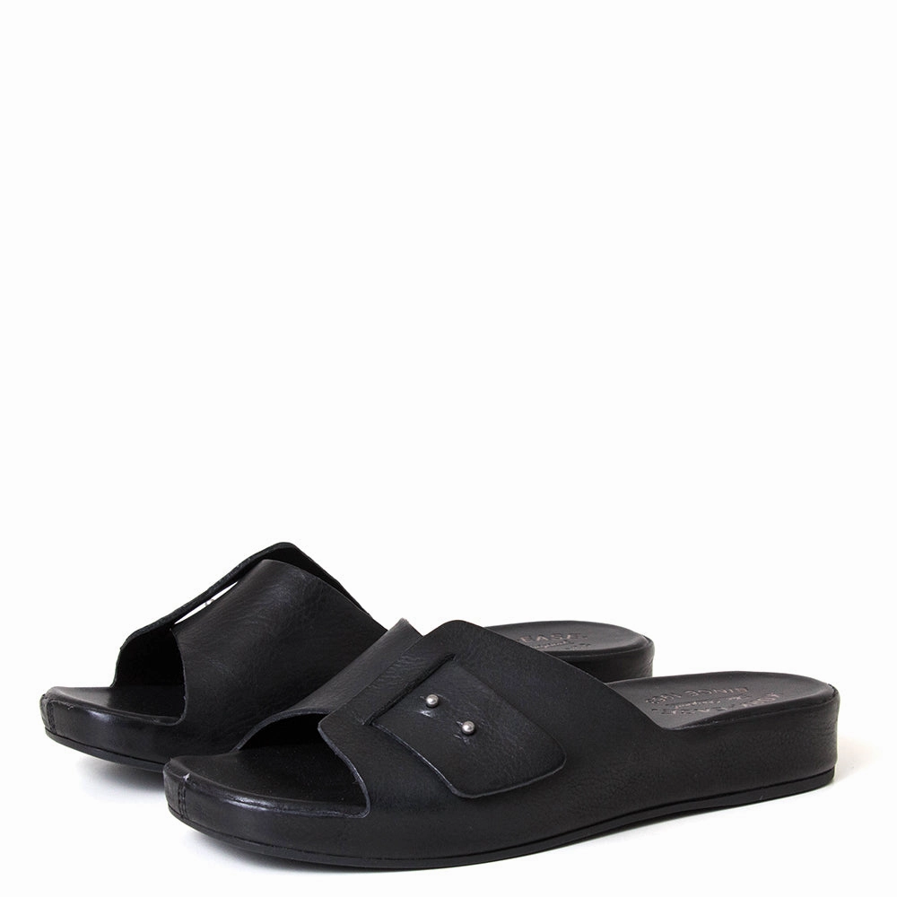 Mesa Women's Leather Slide