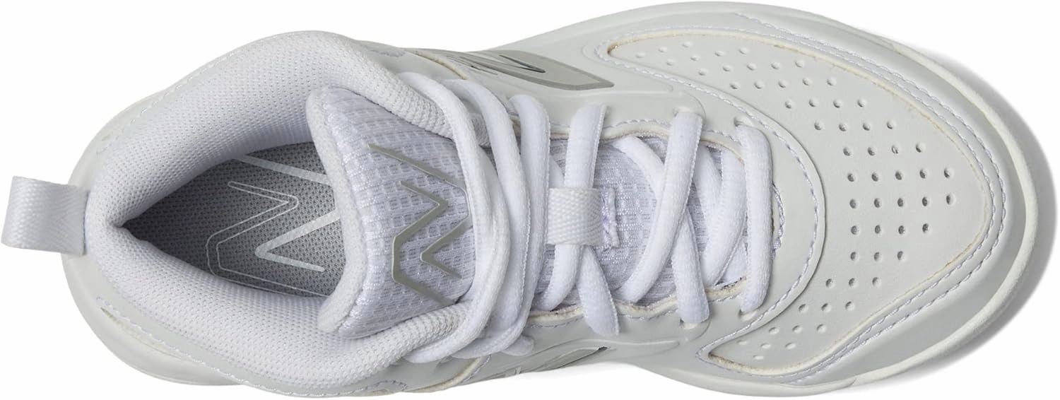 New Balance Boys' 3000 V6 Rubber Molded Baseball Shoe