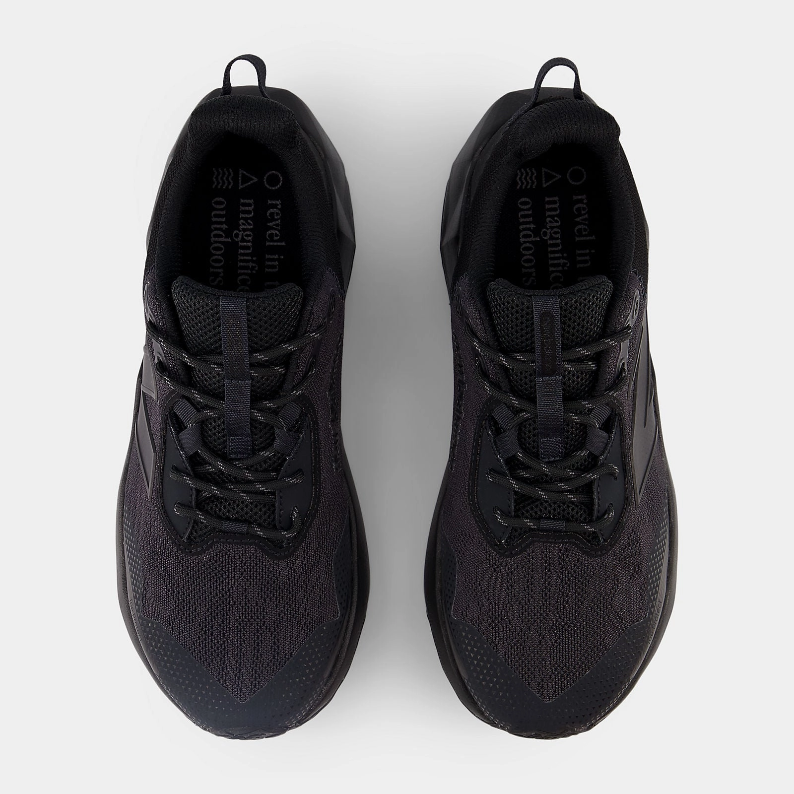 NEW BALANCE MEN'S DYNASOFT NITREL V6 TRIPLE BLACK TRAIL SHOES