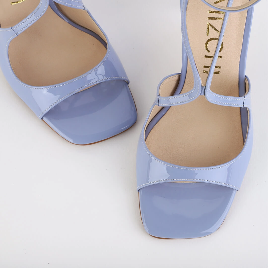 NEW CONFESSION - strappy sandals