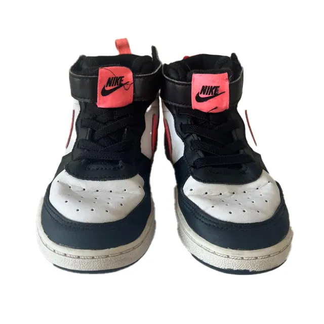 Nike Girls White | Black | Pink Sneakers