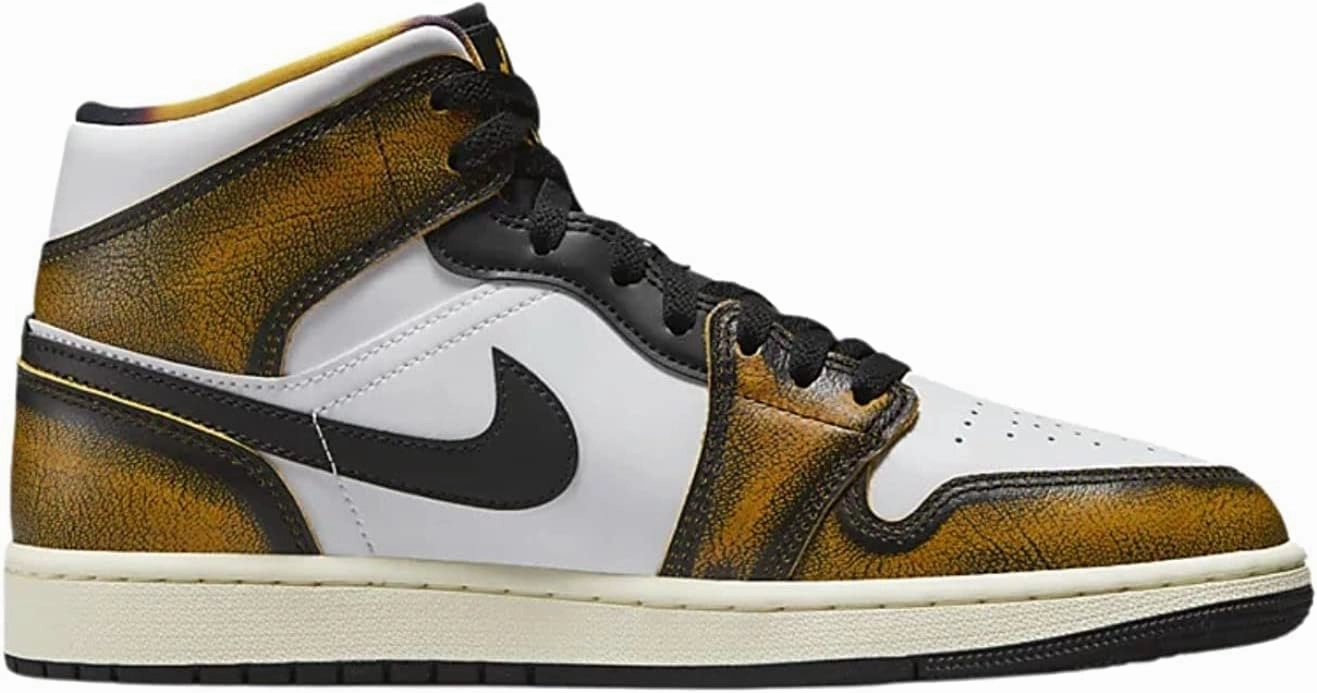Nike Boy's Air Jordan 1 Mid Shoes