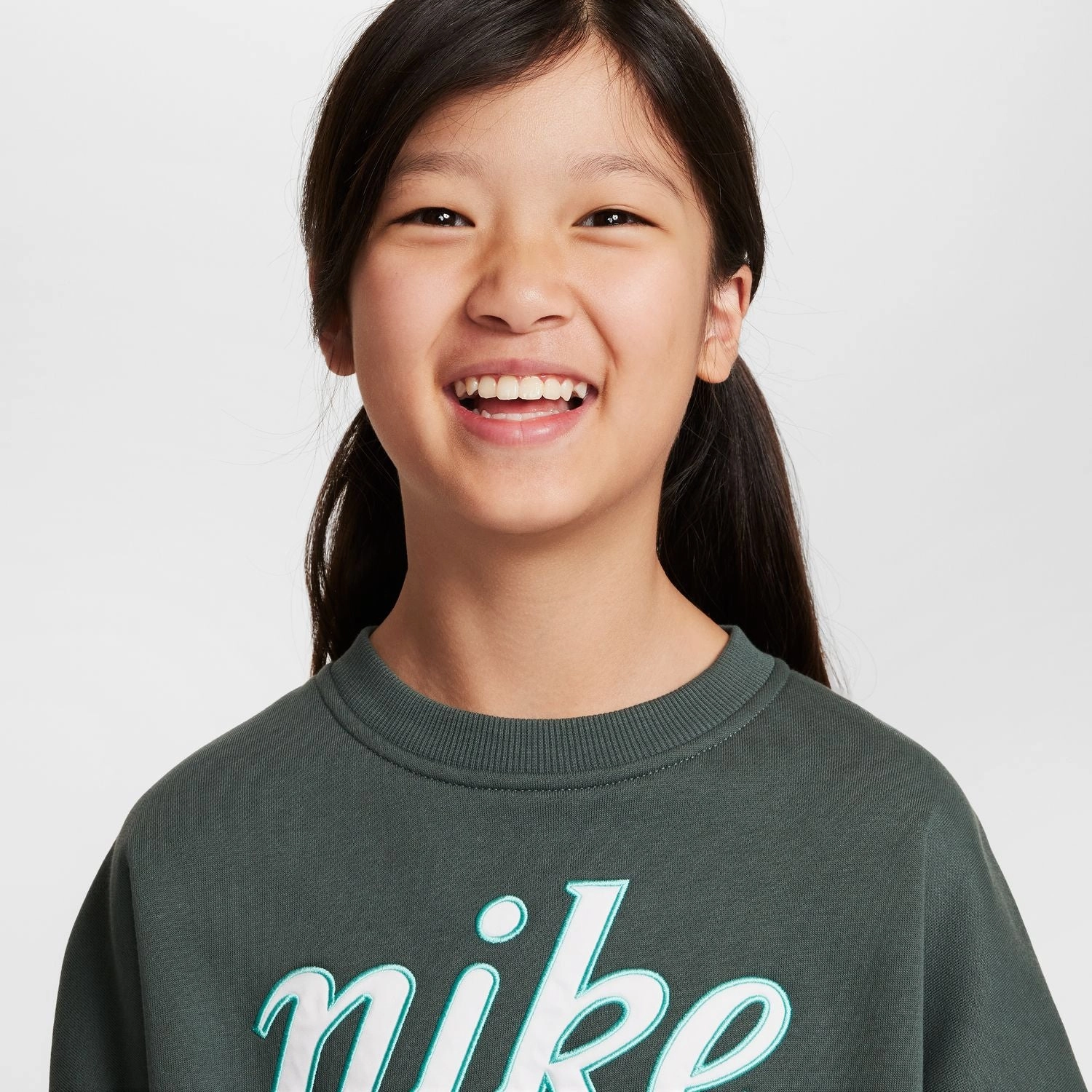 nike Club Fleece Boxy Crew - Youth