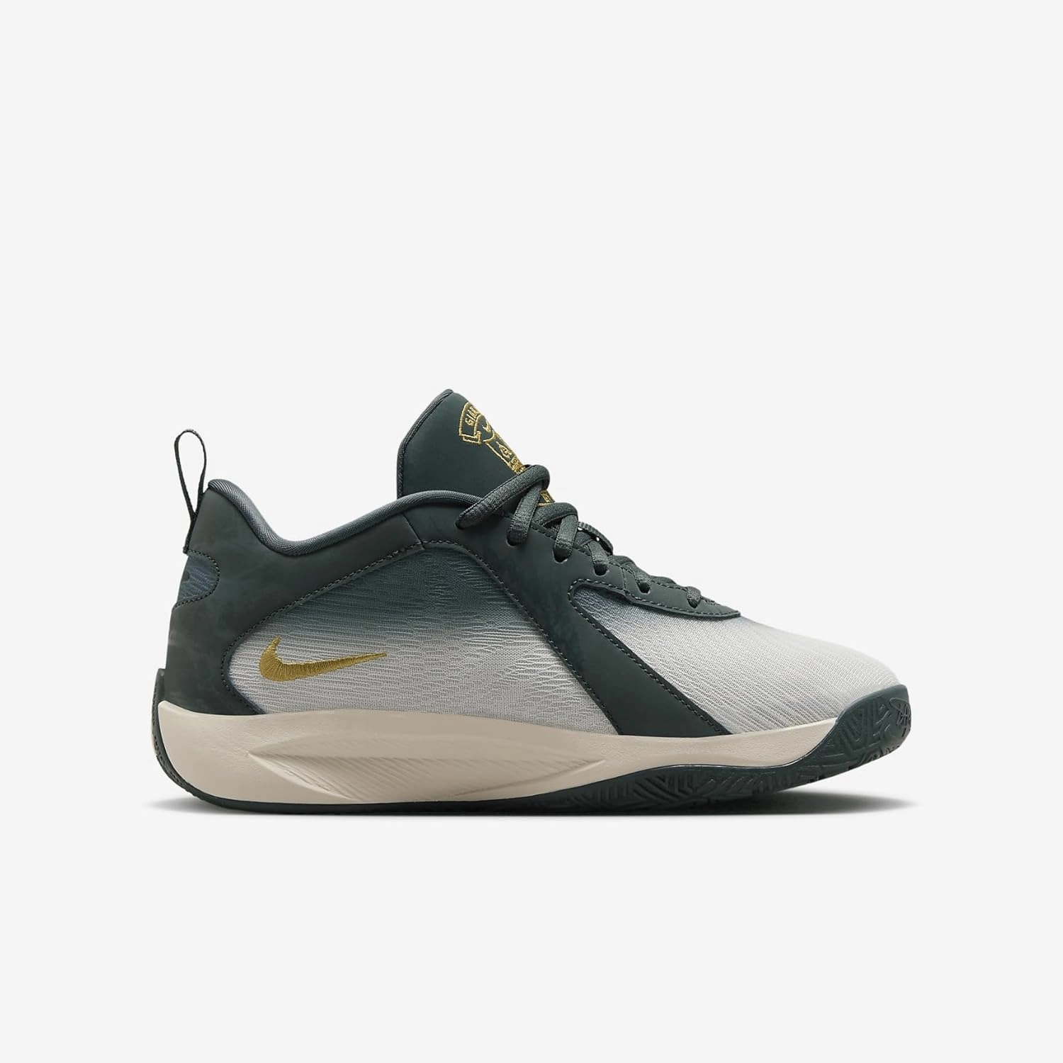 Nike Giannis Freak 6 Big Kids' Basketball Shoes (FZ7305-300, Vintage Green/Pale Ivory/Metallic Gold)