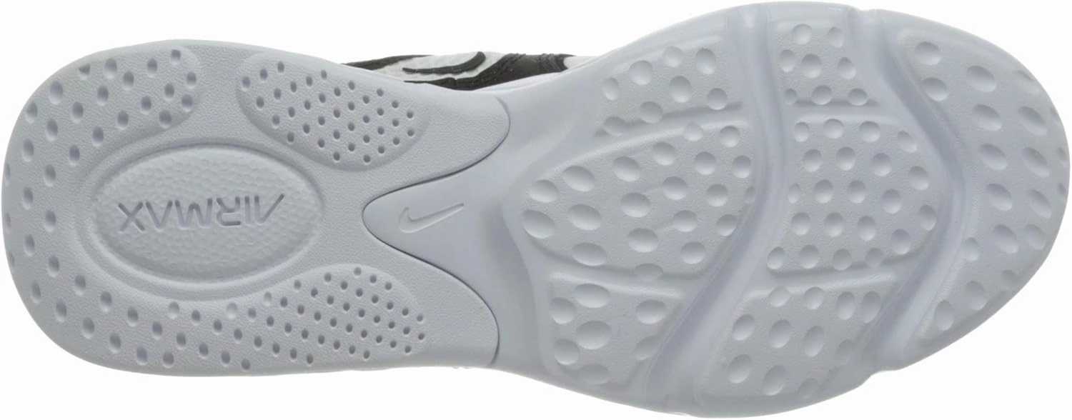 Nike Men's Classic Basketball Shoe