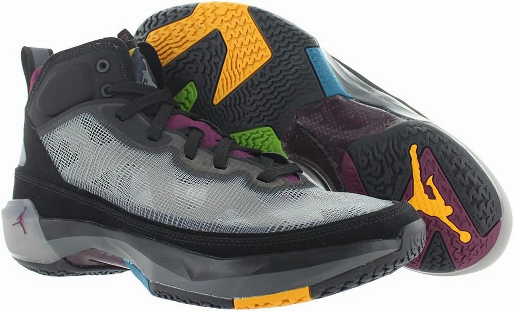 NIKE Men's Sneaker