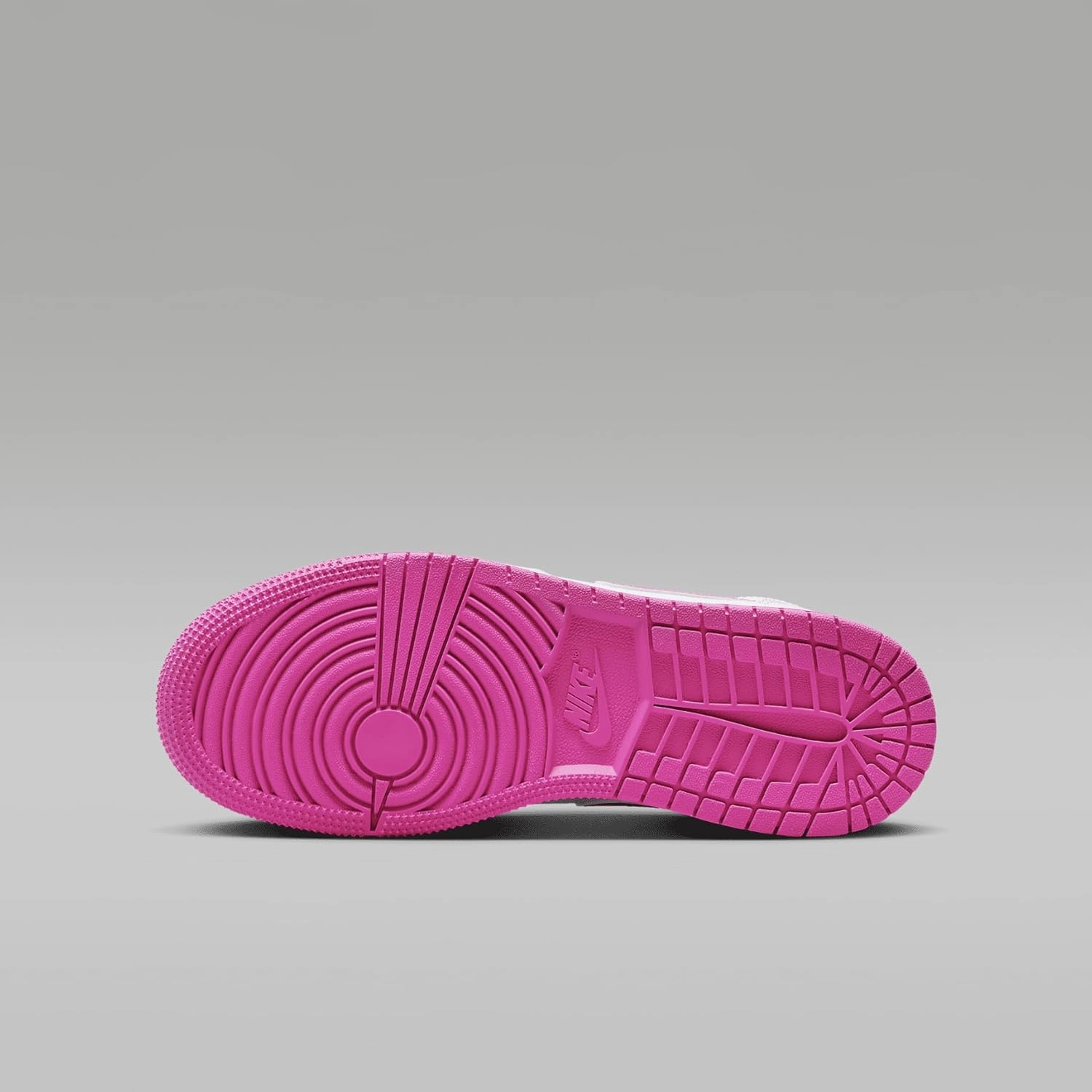 Nike Unisex-Child Modern