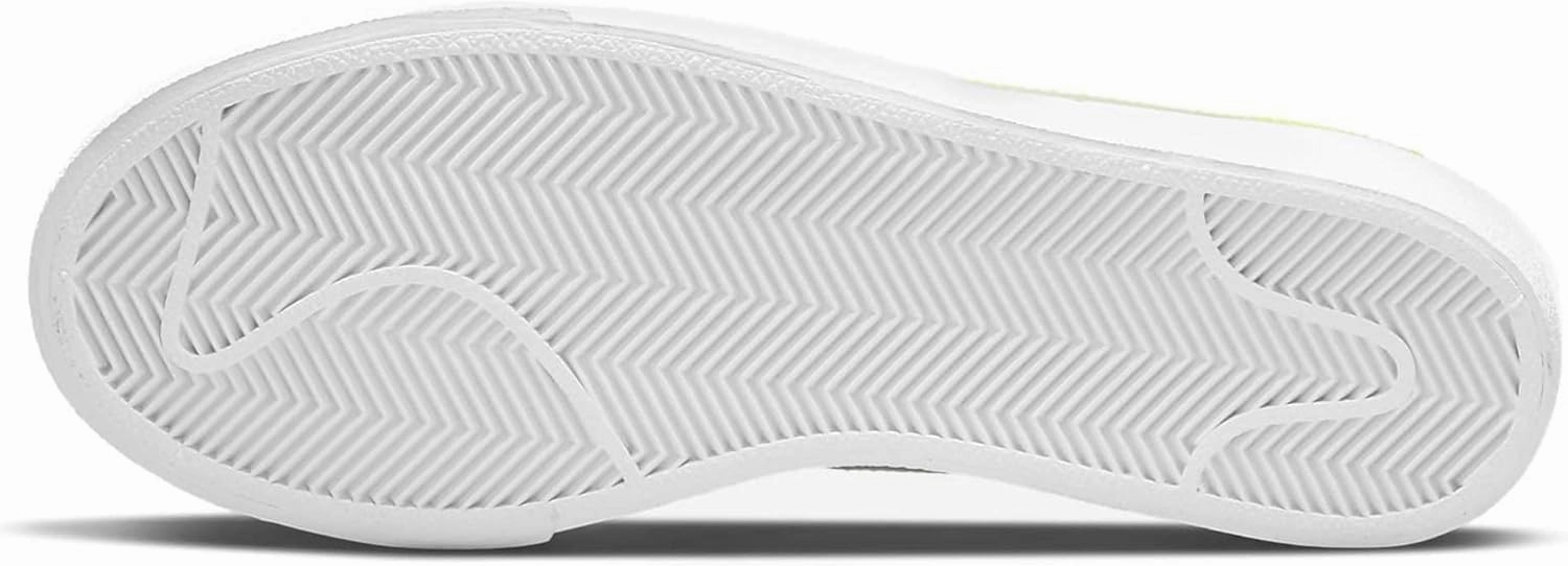 NIKE Women's Flex Supreme TR 5 Cross Training Shoe
