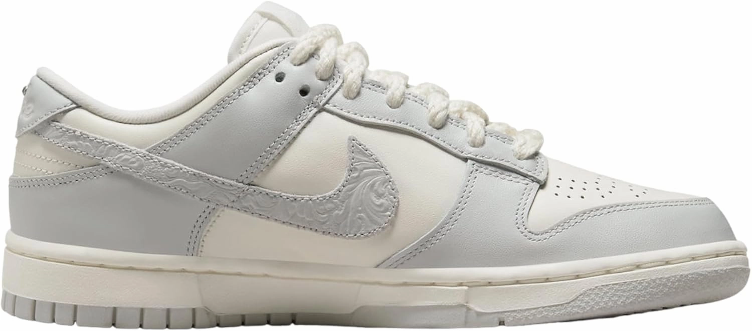 Nike Women's Modern
