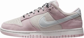 Nike Women's Modern