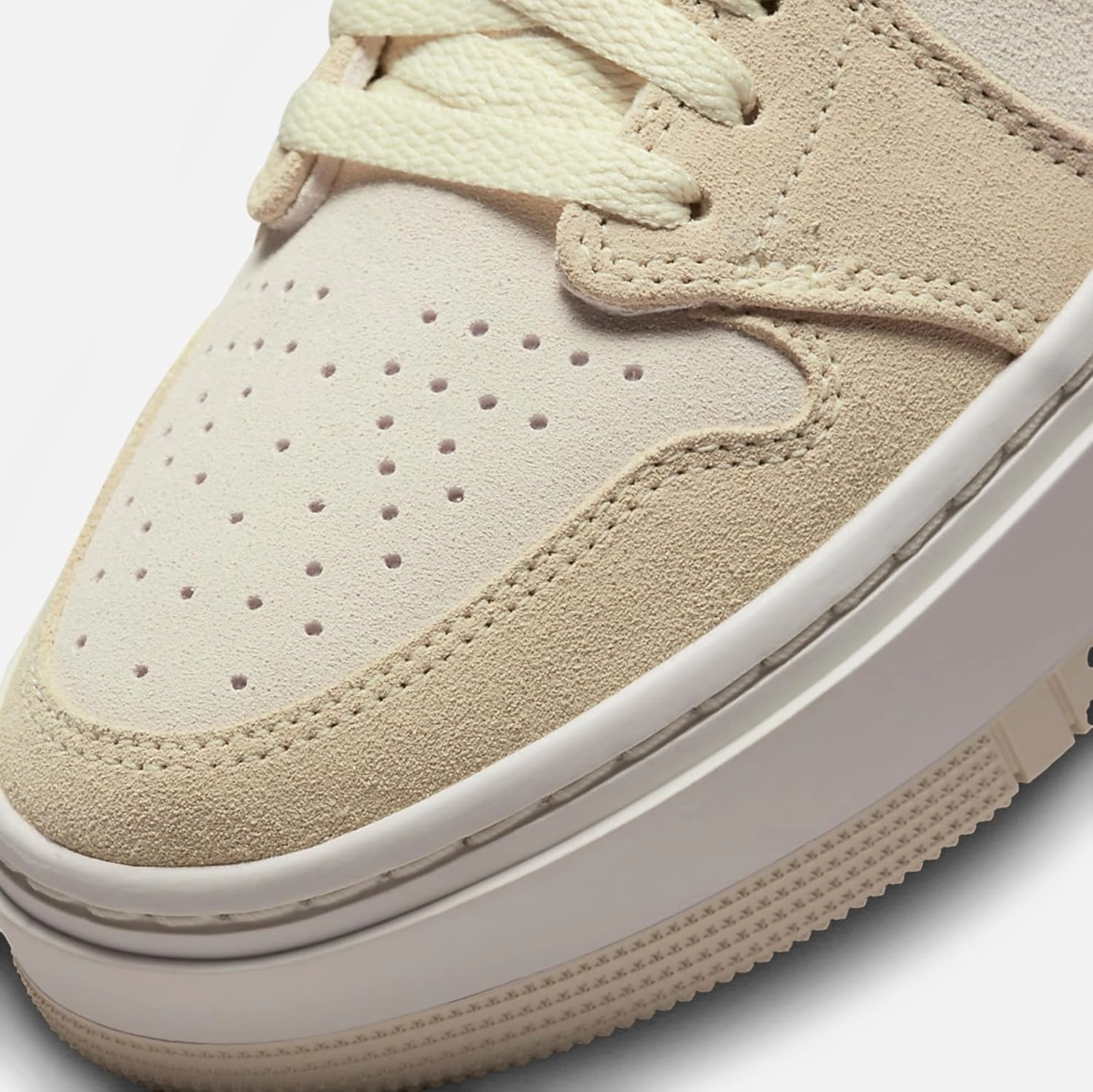 Nike Women's Modern
