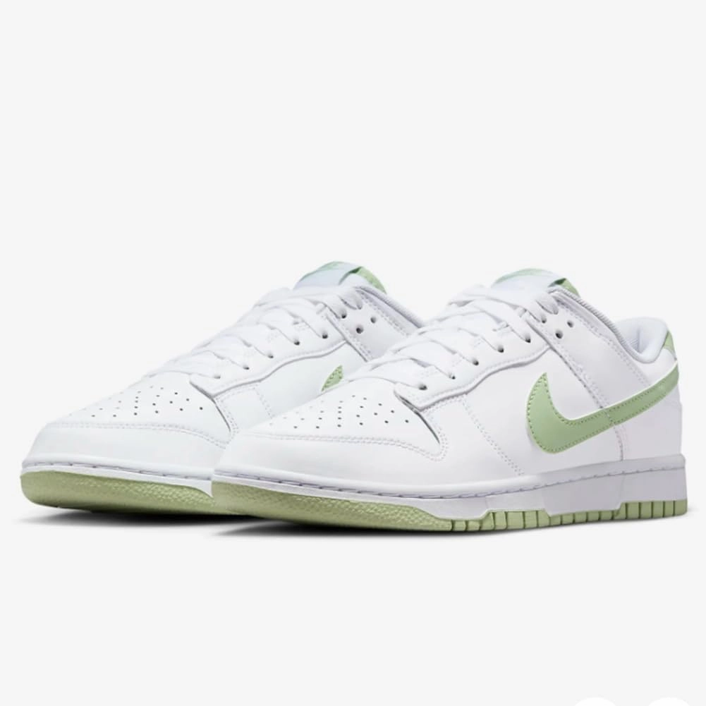 Nike Women's Retro Sneaker