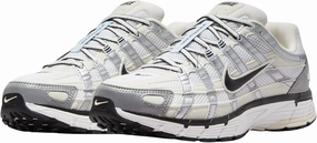 Nike Women's Running Shoe