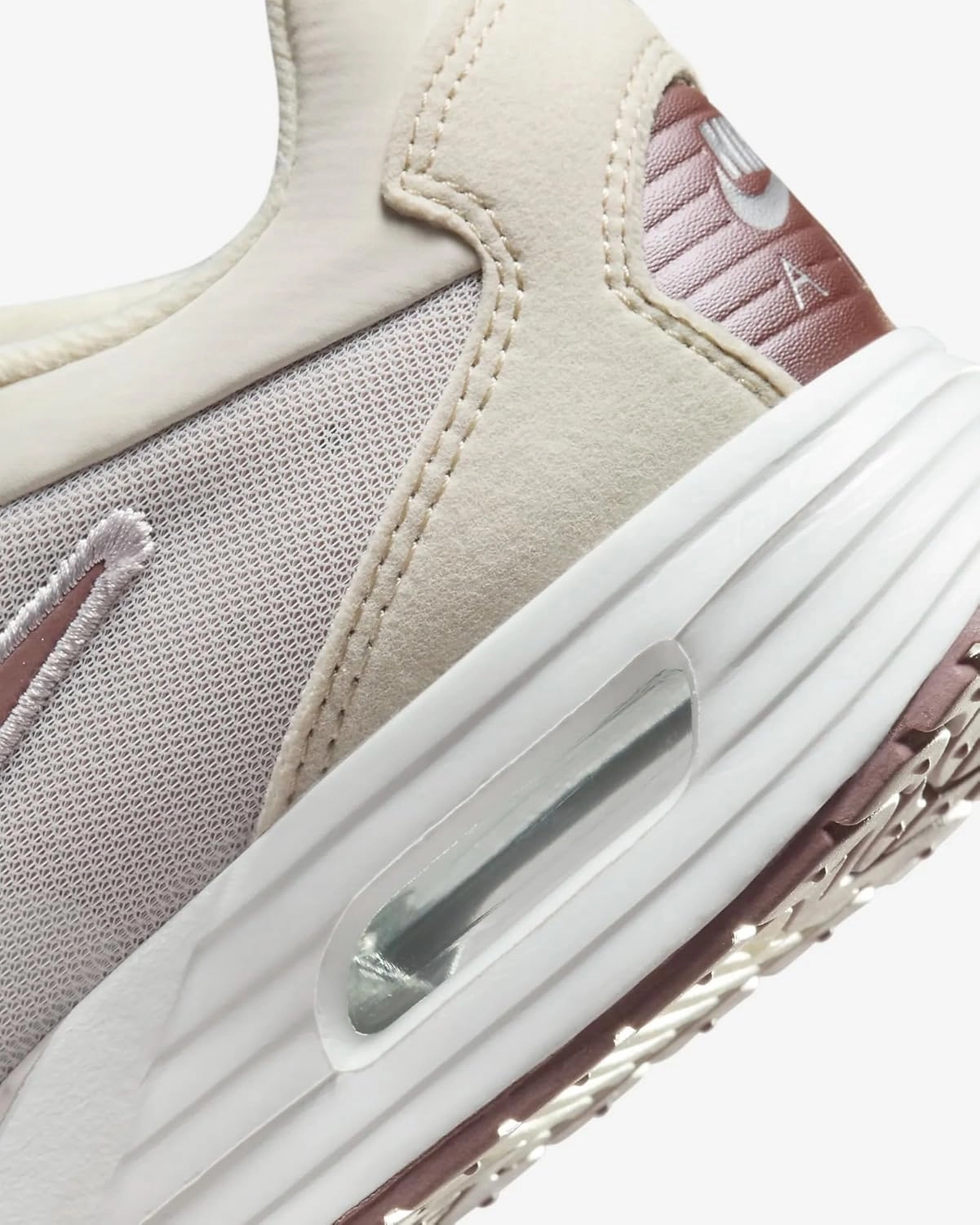 Nike Women's Shox Q'Vida