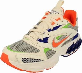 NIKE Women's Sneaker
