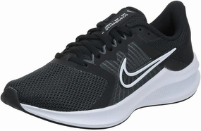 NIKE Women's Sports Flats, 10.5 US