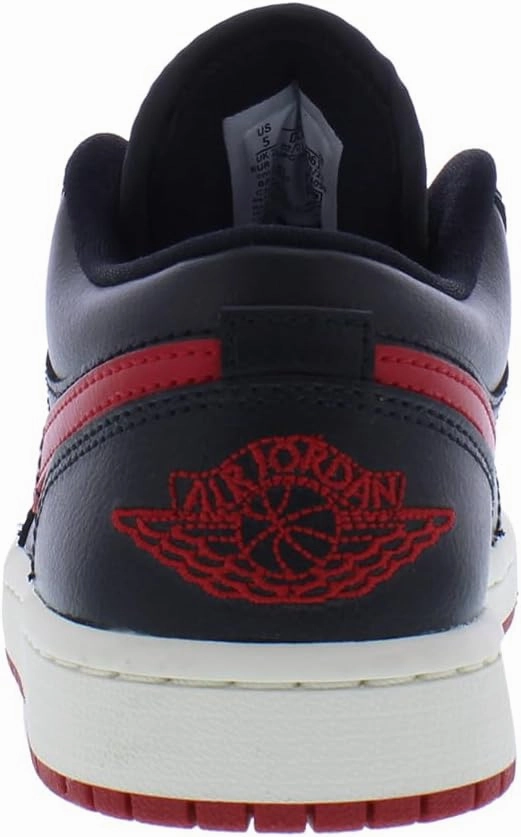 Nike Women's WMNS Air Jordan 1 Low Sneaker