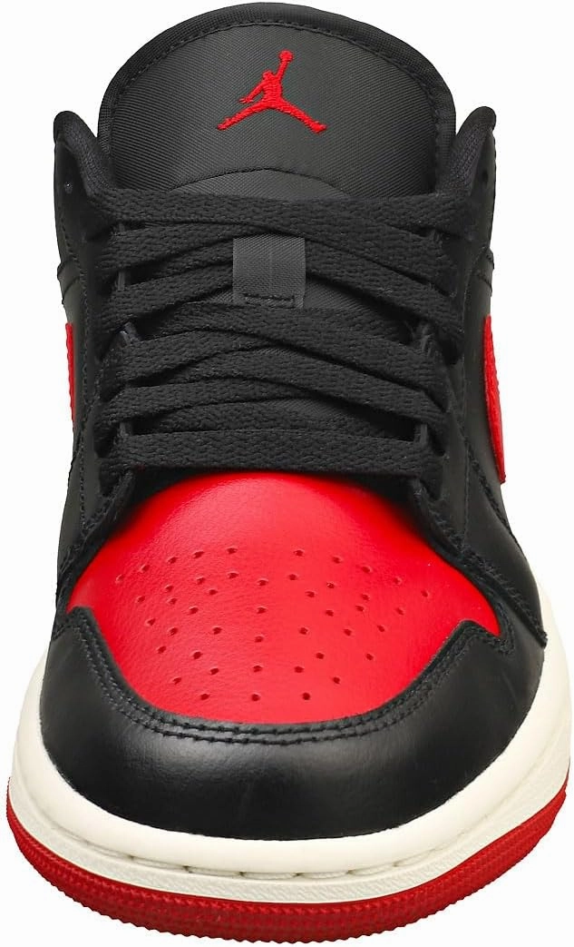 NIKE Women's Wmns Air Jordan 1 Mid Basketball Shoe