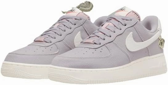 Nike womens Classic