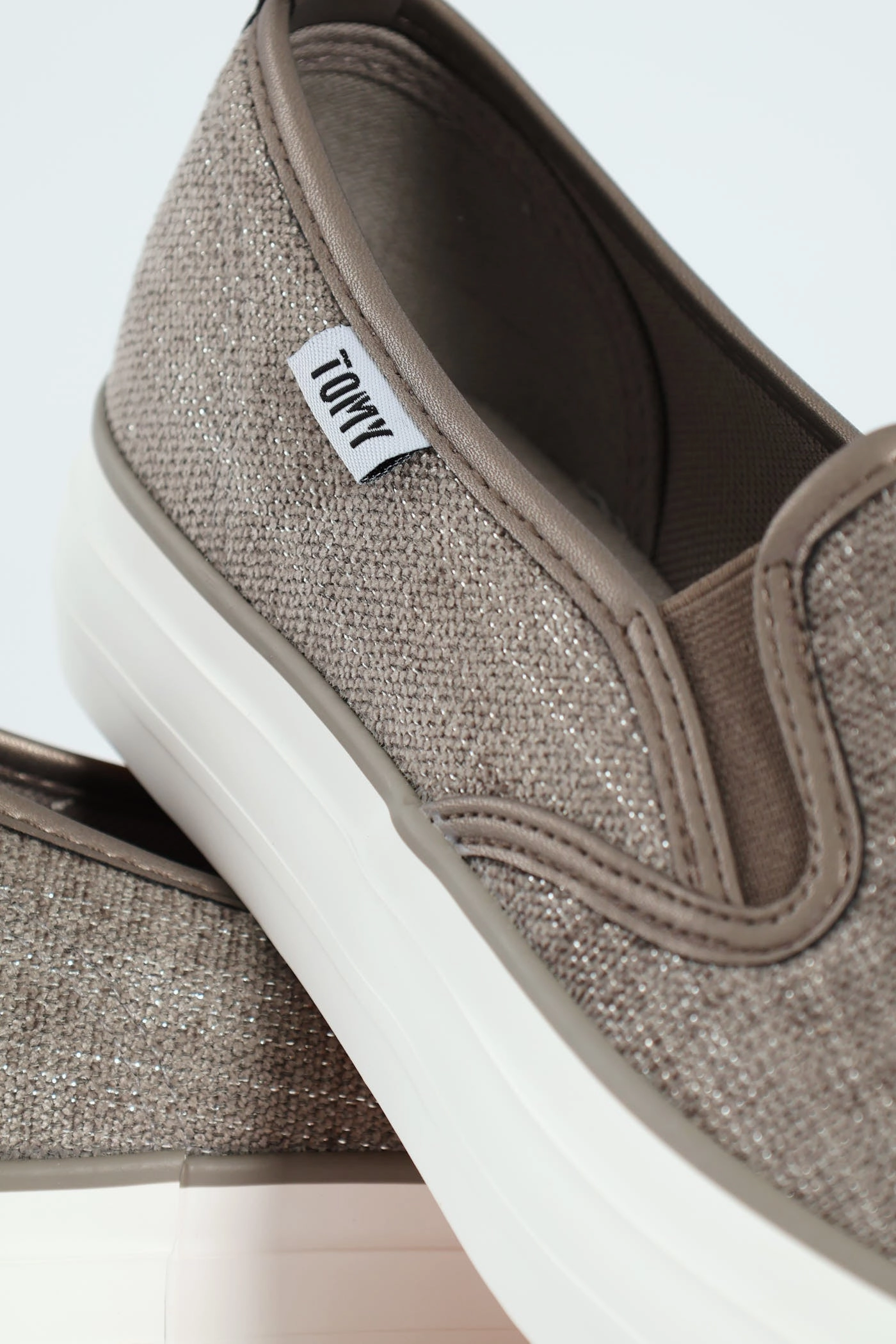 Nola Slip On - Grey