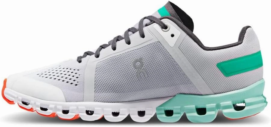 On Cloudflow Womens Shoes